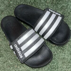 Adidas comfort support slides